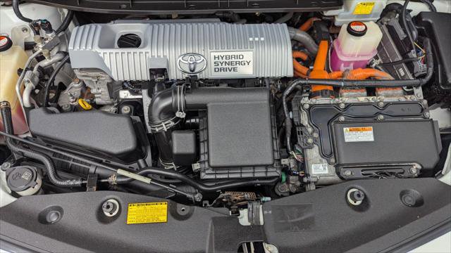 Used 2015 Toyota Prius V Two FWD image 28