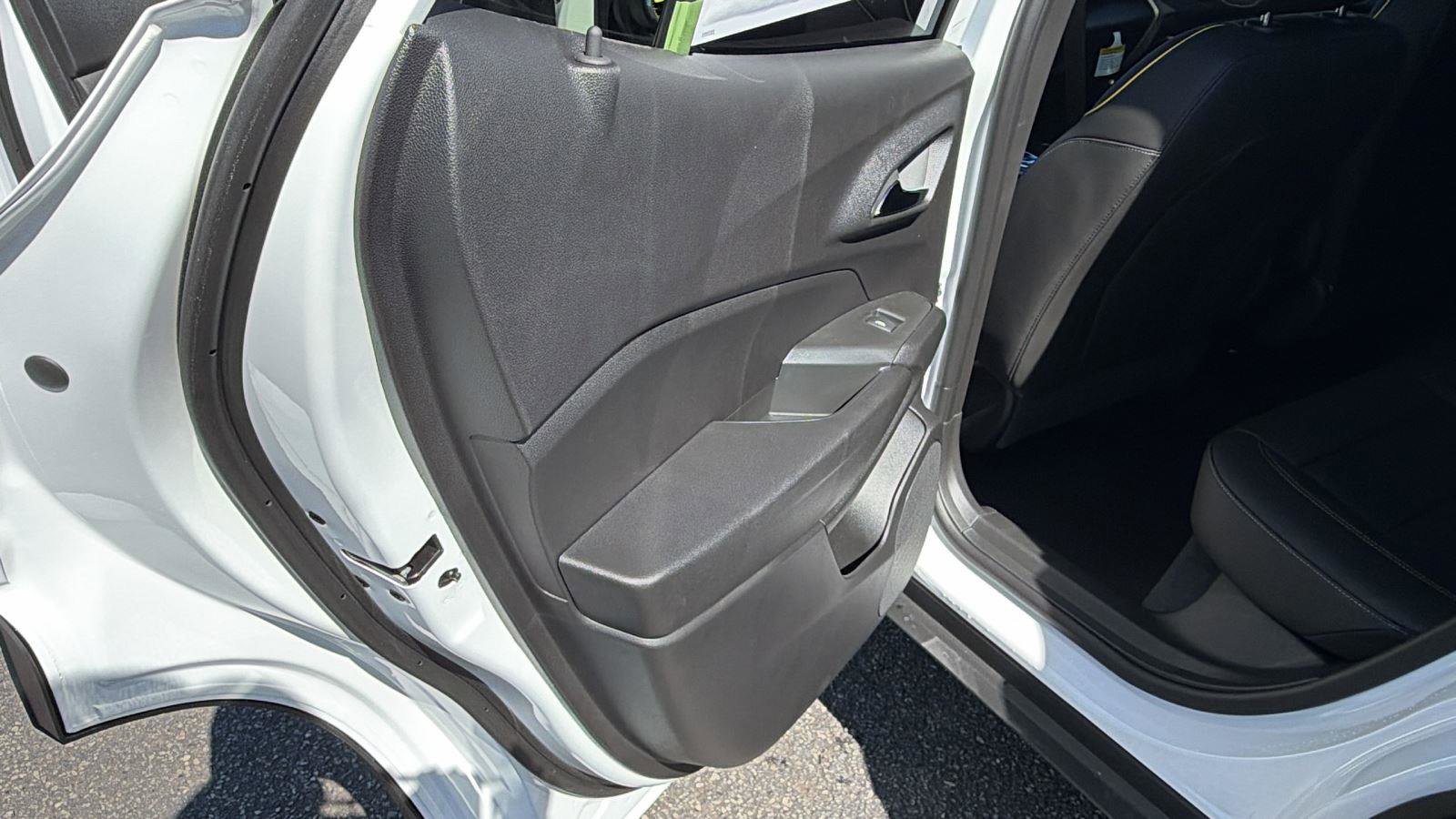 New 2026 Chevrolet Trax ACTIV w/ Driver Confidence Package FWD image 15