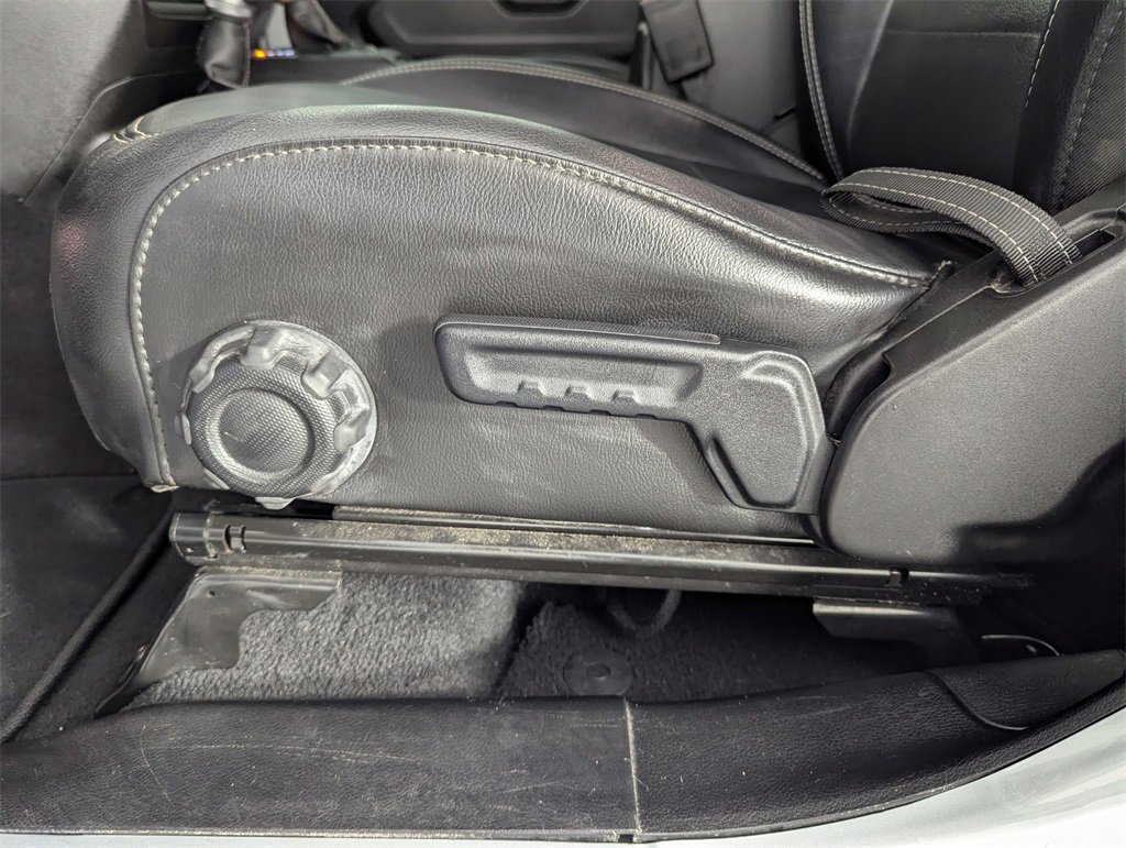 Used 2022 Jeep Wrangler Unlimited Sahara image 13