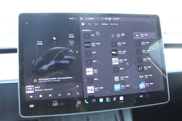 Used 2024 Tesla Model Y Performance AWD/4WD image 22