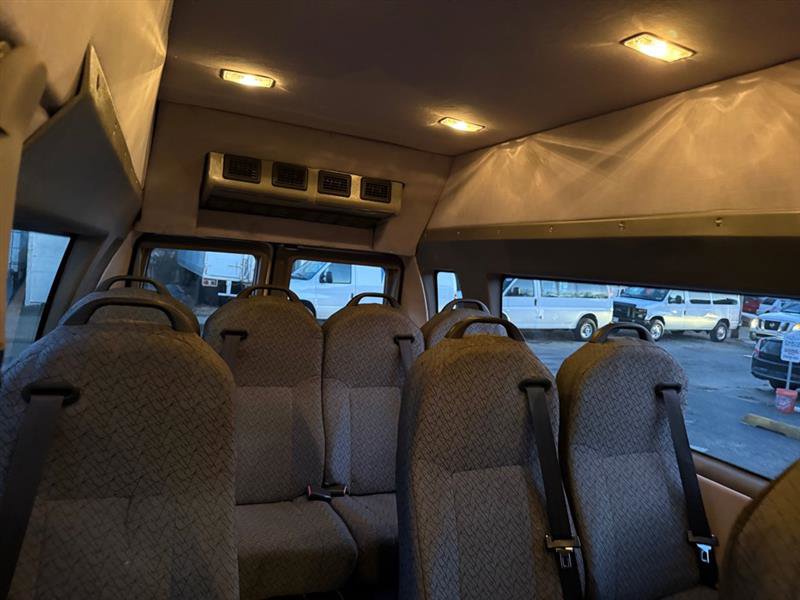 Used 2010 Ford E-250 and Econoline 250 Extended image 31