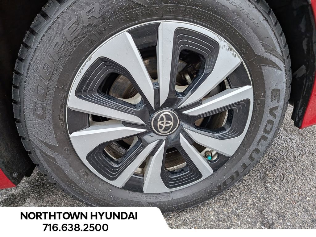 Used 2017 Toyota Prius Prime Premium w/ Preferred Accessory Package image 38