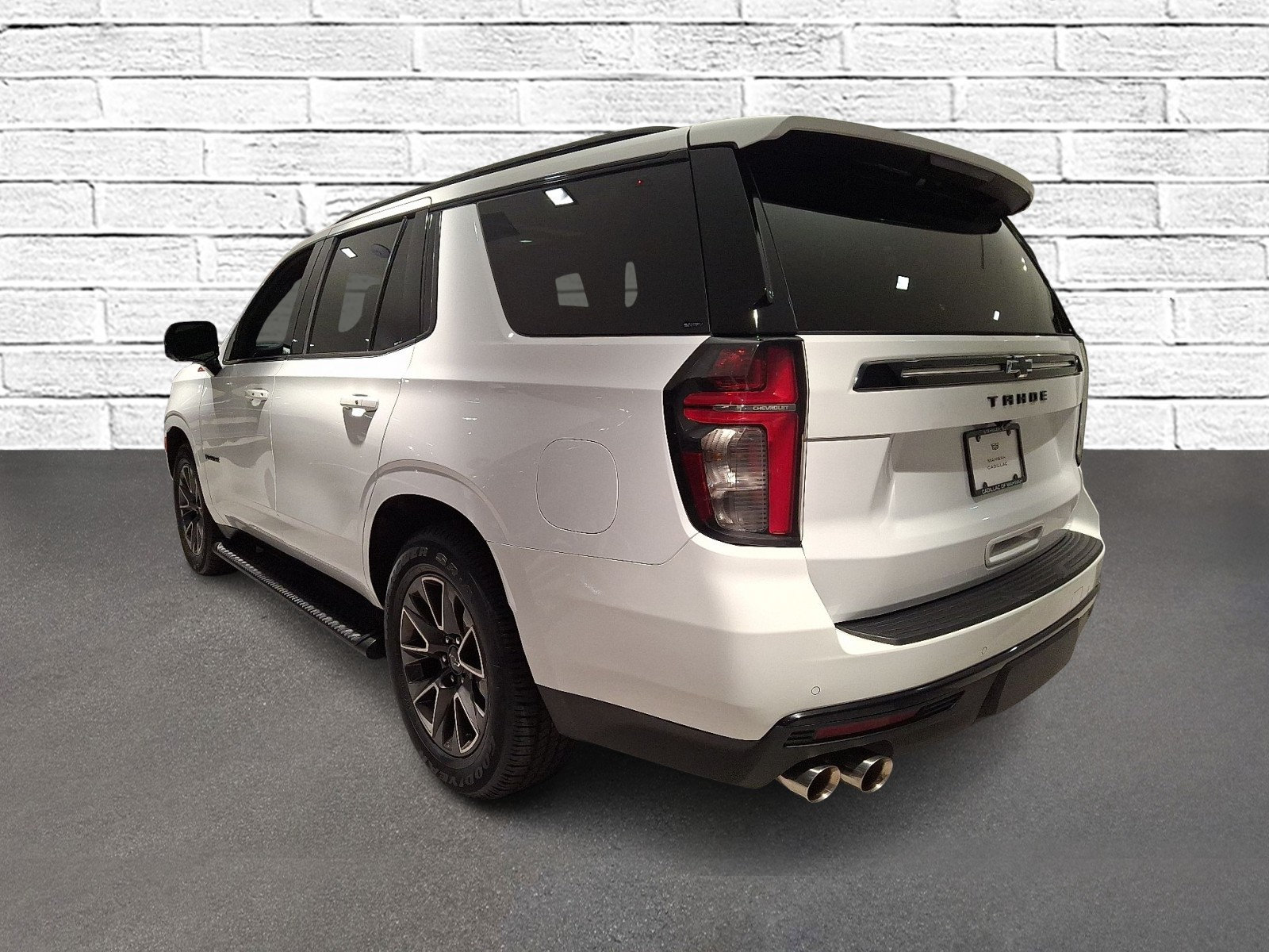 Used 2023 Chevrolet Tahoe Z71 w/ Z71 Off-Road Package AWD/4WD image 5