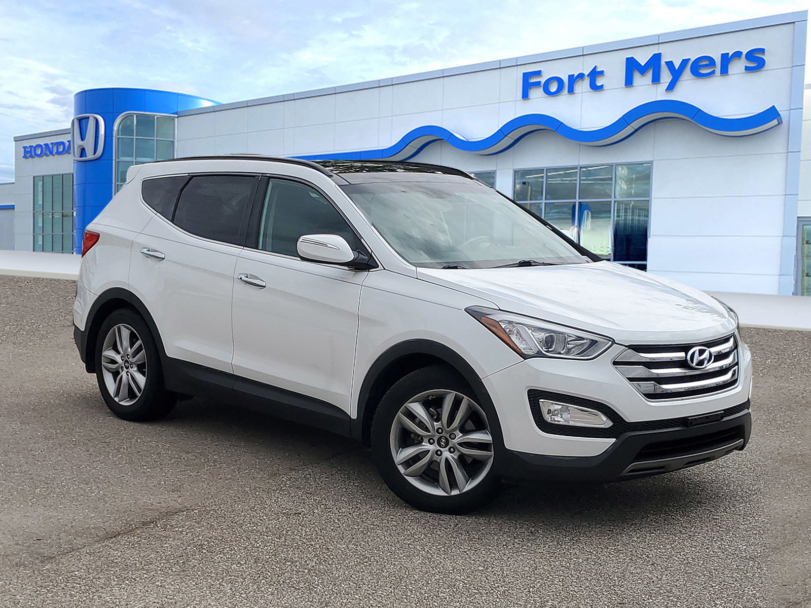 Used 2015 Hyundai Santa Fe Sport 2.0T w/ Option Group 05