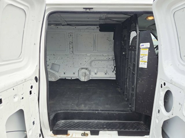 Used 2006 Ford E-150 and Econoline 150 RWD image 10