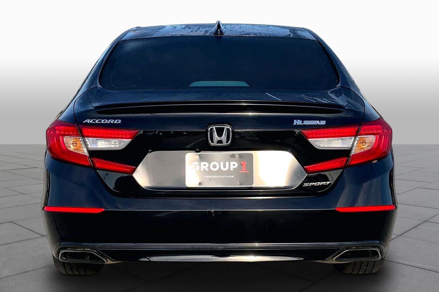 Used 2018 Honda Accord Sport image 5