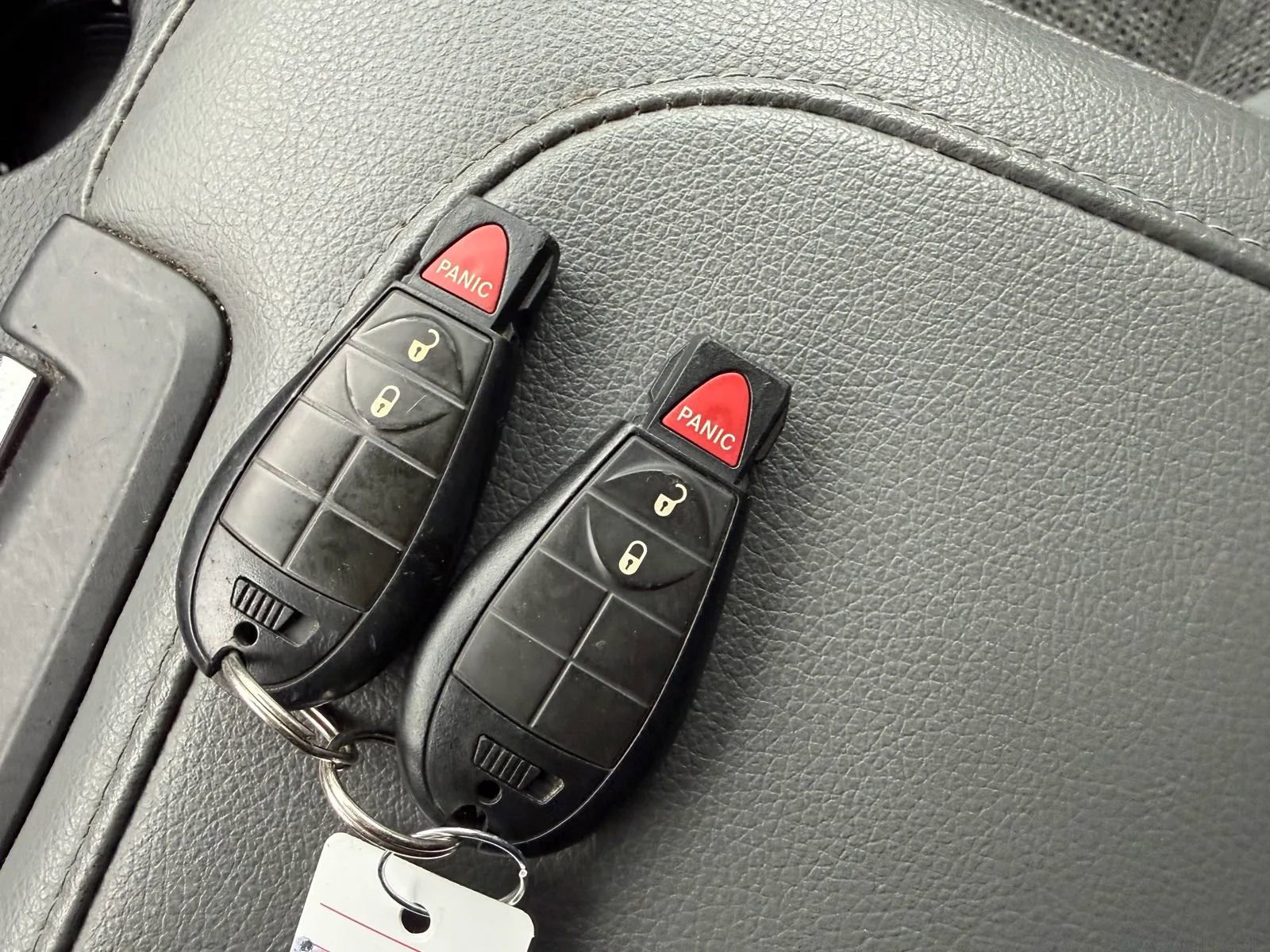 Used 2018 RAM 1500 SLT image 26