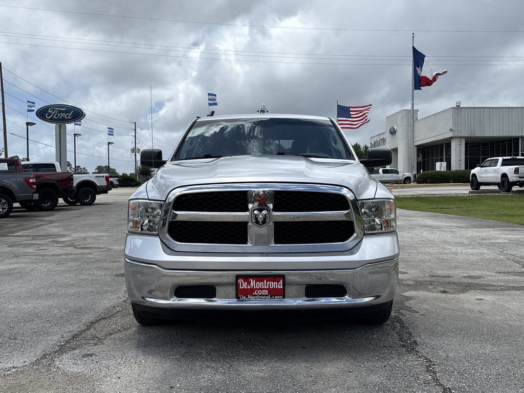 Used 2017 RAM 1500 Classic SLT RWD image 2