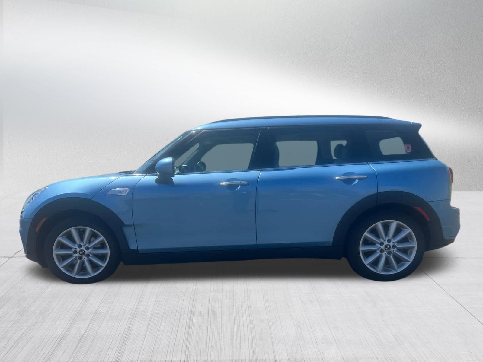 Used 2017 MINI Cooper Clubman S image 3