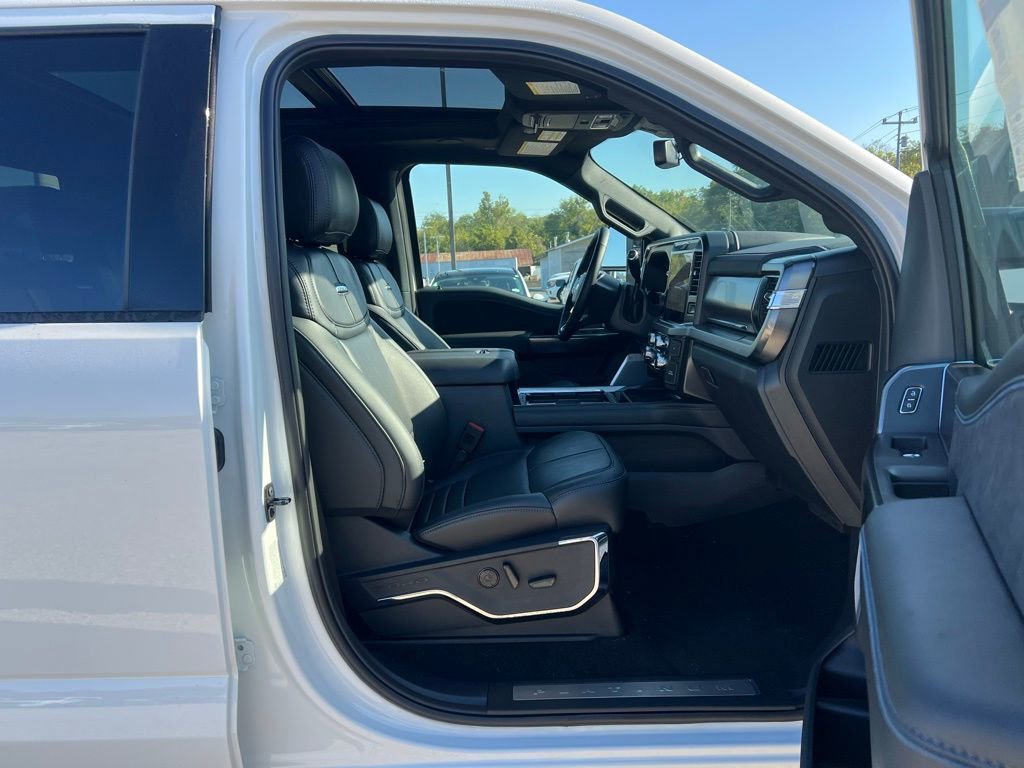 New 2026 Ford F350 Platinum w/ FX4 Off-Road Package image 24