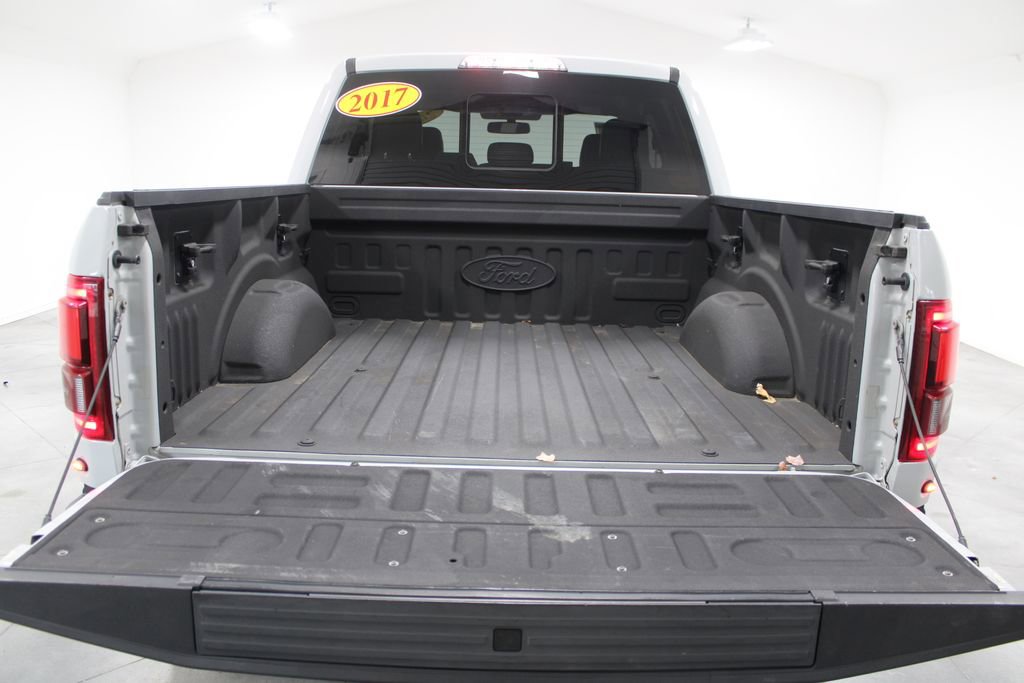 Used 2017 Ford F150 Raptor w/ Equipment Group 802A Luxury image 17