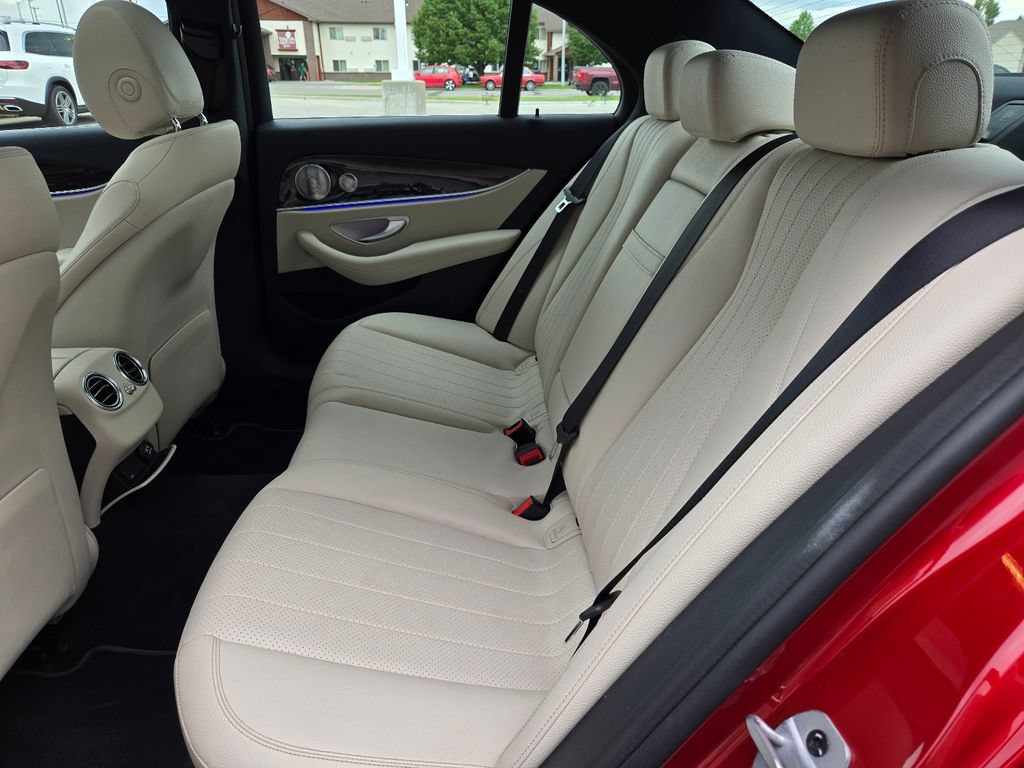 Used 2019 Mercedes-Benz E 450 4MATIC Sedan image 5