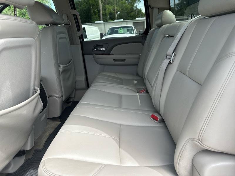 Used 2011 GMC Sierra 1500 SLT w/ SLT White Diamond Edition RWD image 14