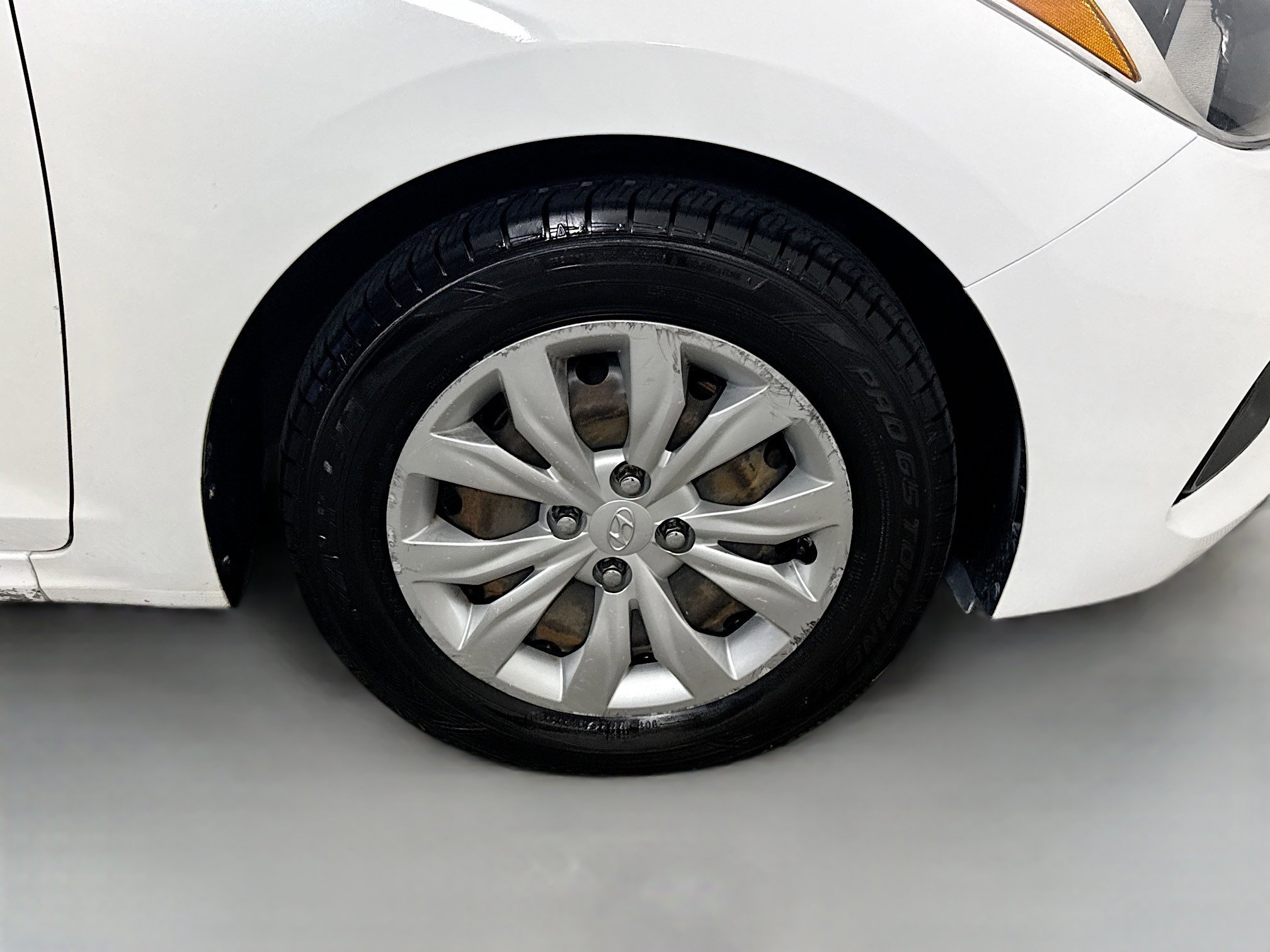 Used 2020 Hyundai Accent SE FWD image 31