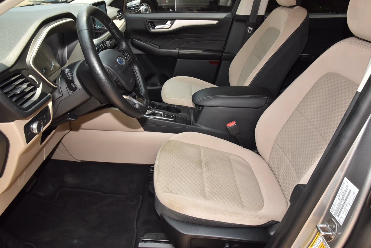 Used 2021 Ford Escape SE w/ SE Sport Appearance Package FWD image 13