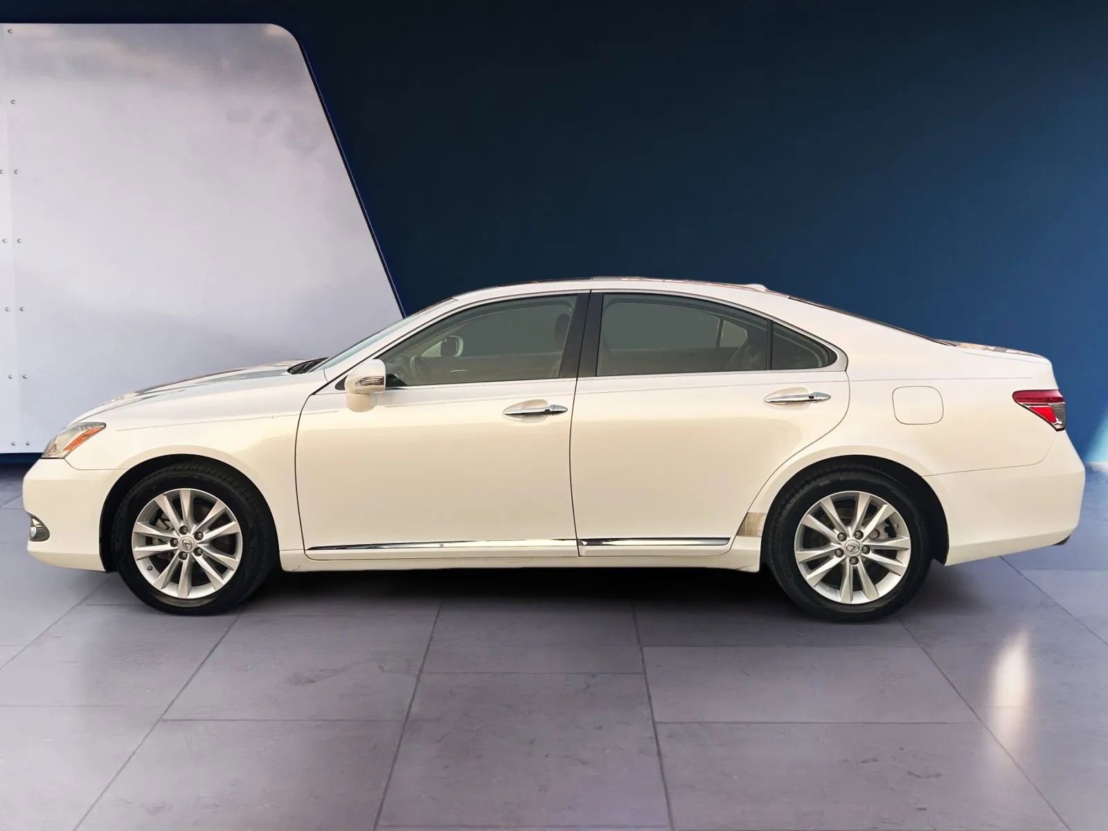 Used 2012 Lexus ES 350 FWD image 2