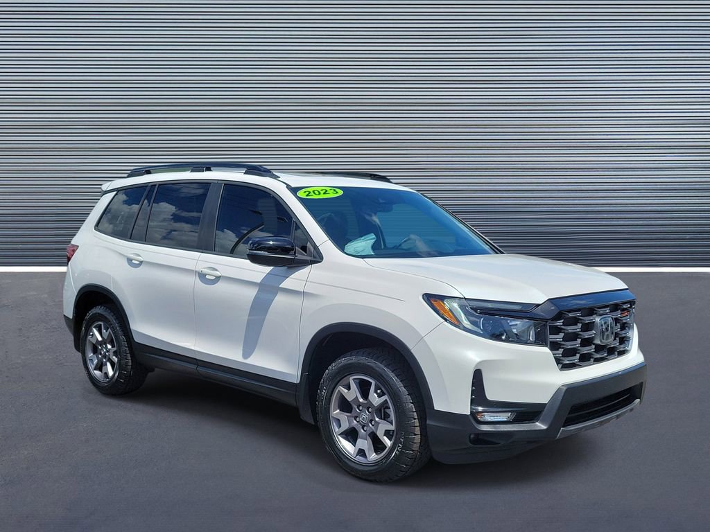 Used 2023 Honda Passport TrailSport image 2