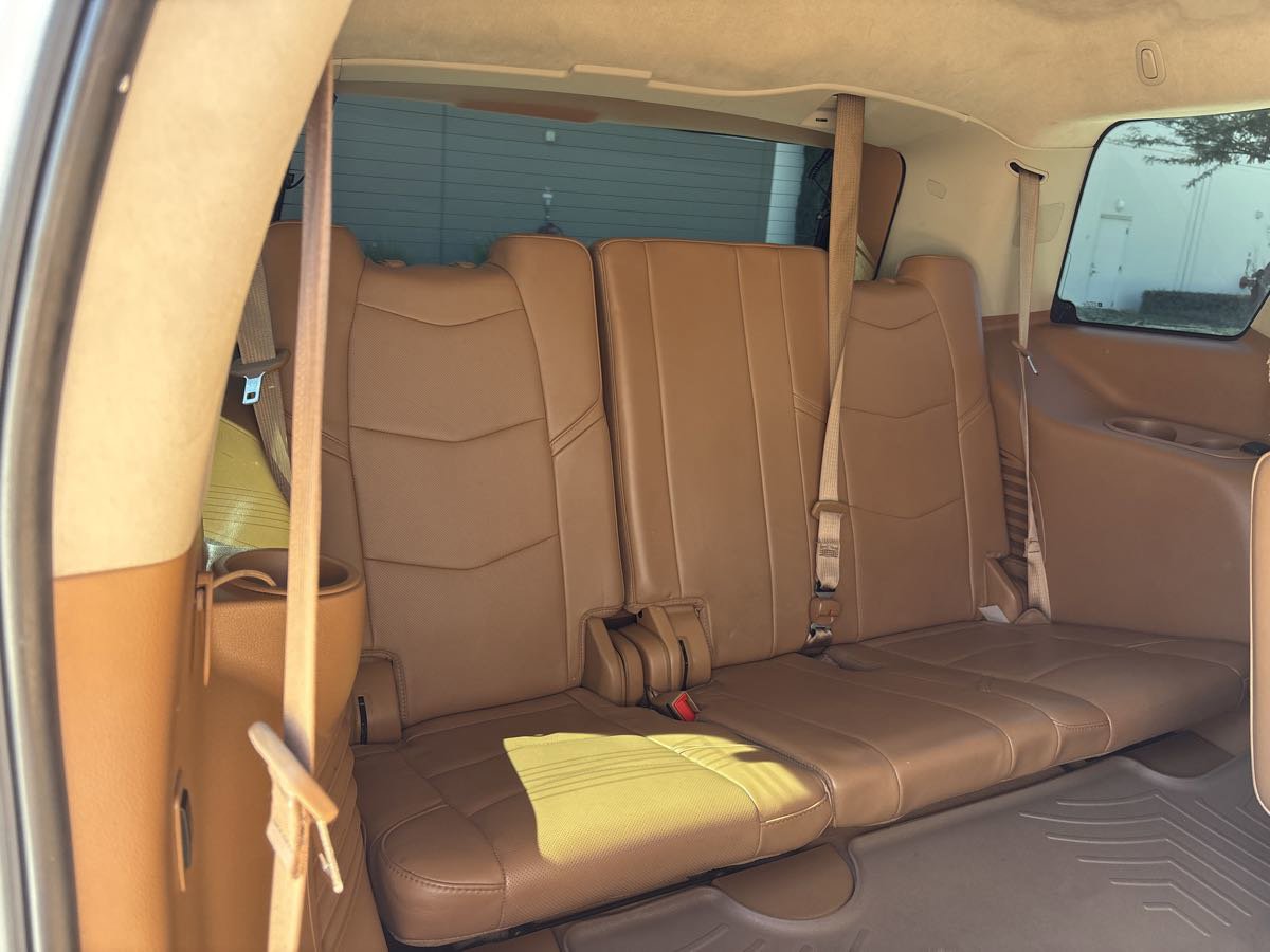 Used 2016 Cadillac Escalade Platinum image 23