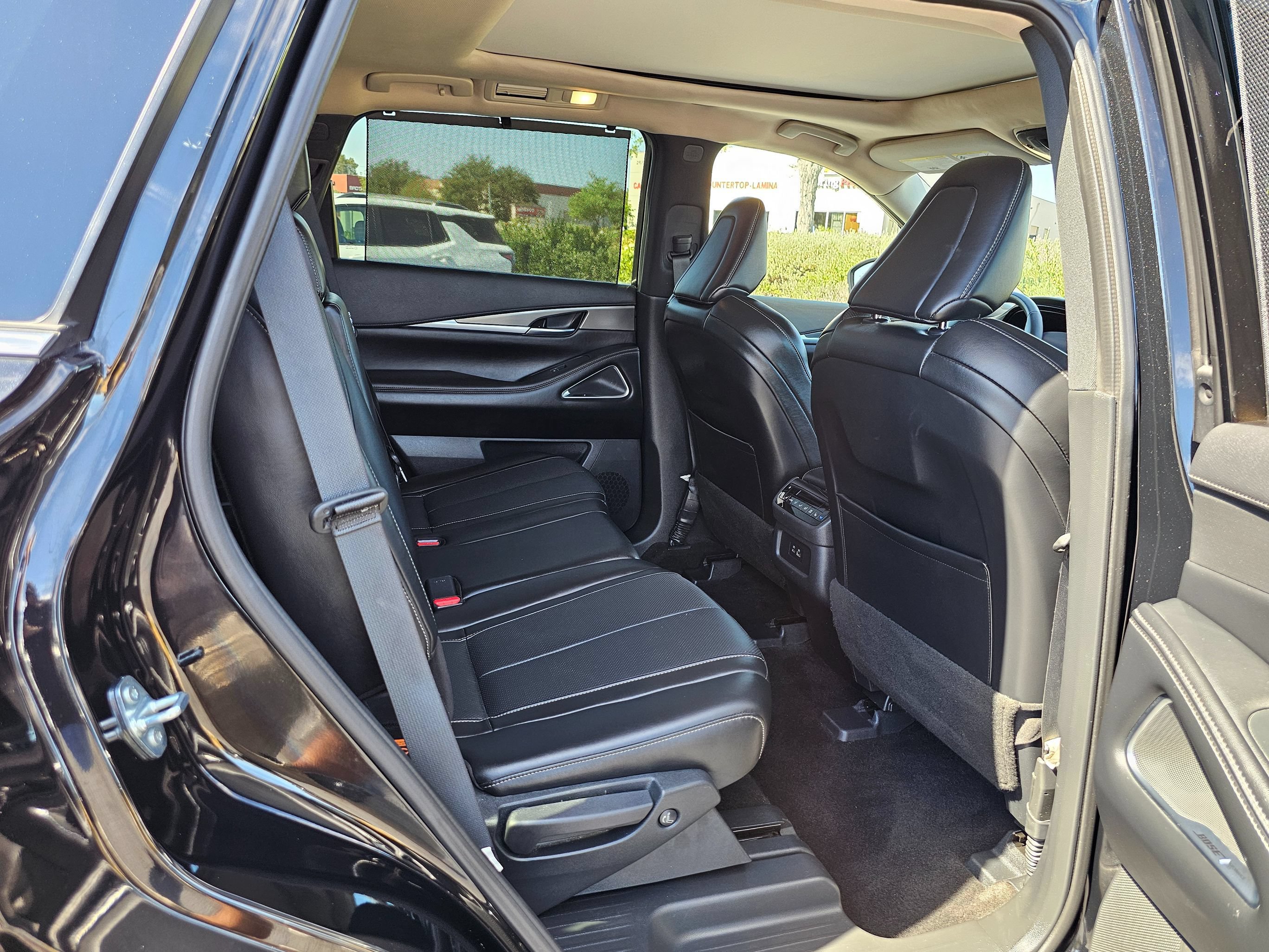 Used 2025 INFINITI QX60 Luxe w/ Vision Package AWD/4WD image 36