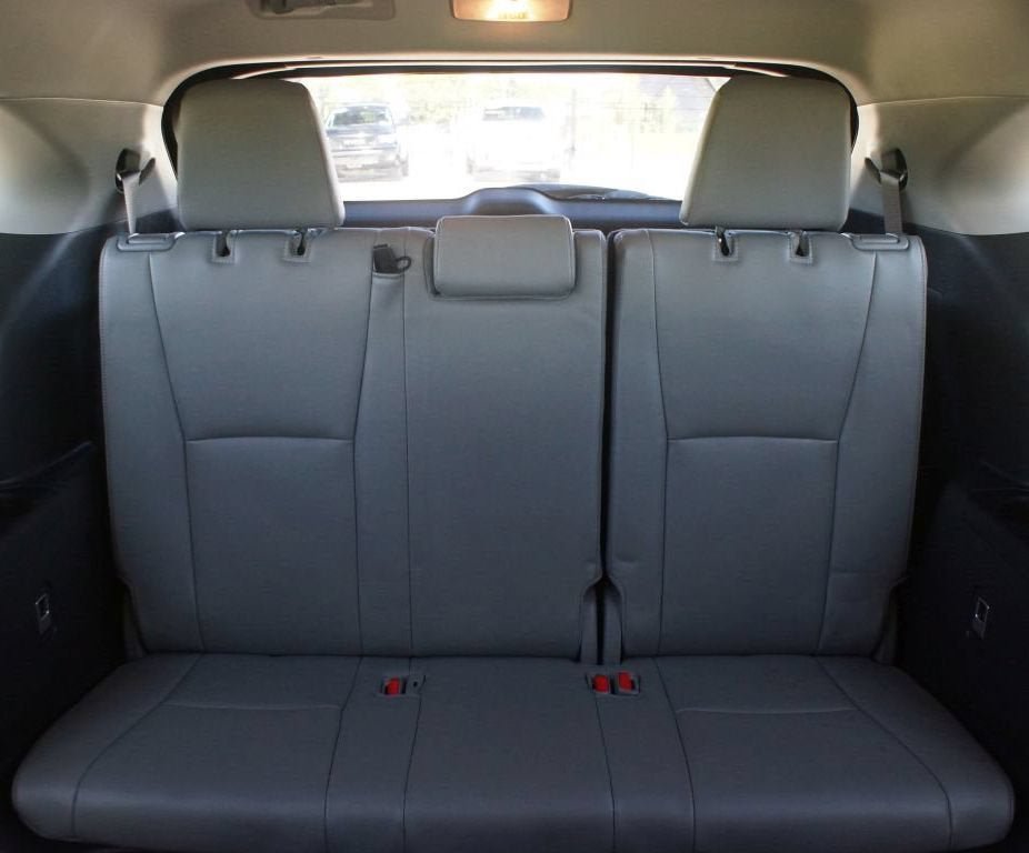 Used 2024 Toyota Highlander Limited FWD image 16