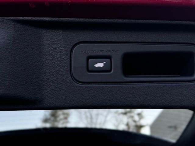 New 2025 Honda Pilot Touring image 12