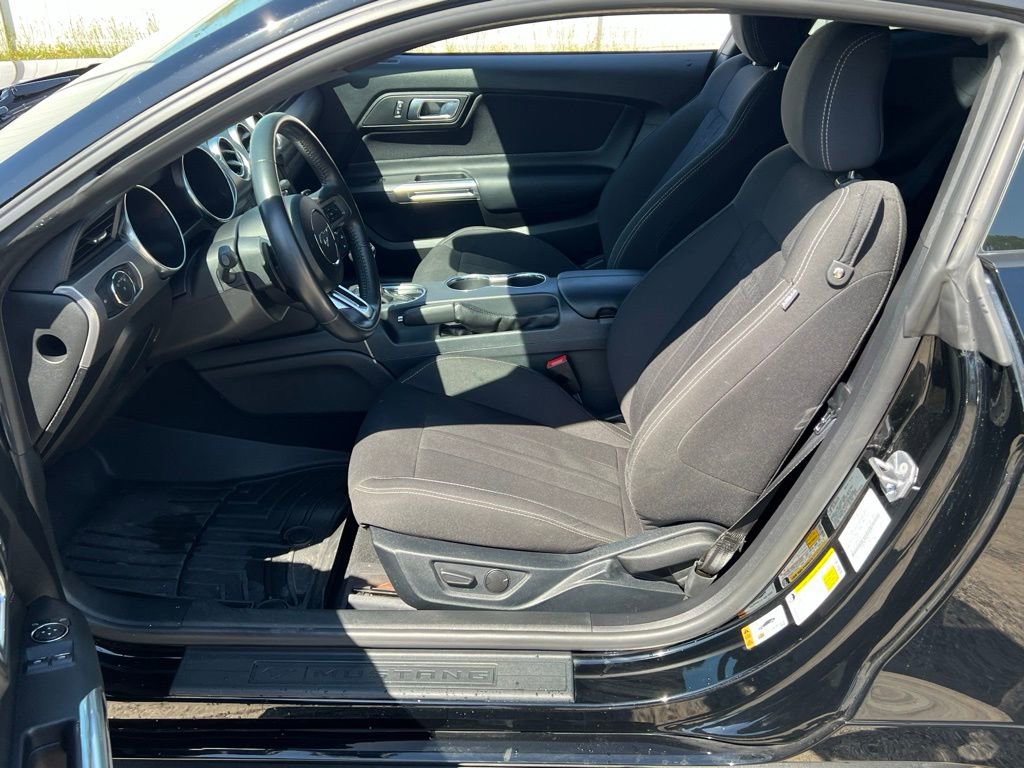 Used 2021 Ford Mustang GT RWD image 21