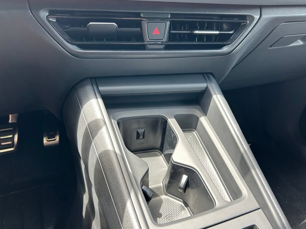 New 2026 Volkswagen Tiguan SE R-Line FWD image 31
