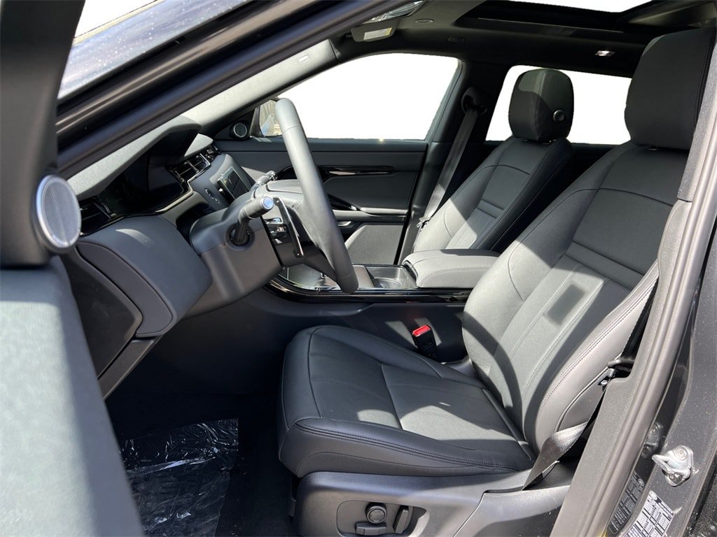 New 2026 Land Rover Range Rover Evoque Dynamic SE AWD/4WD image 13