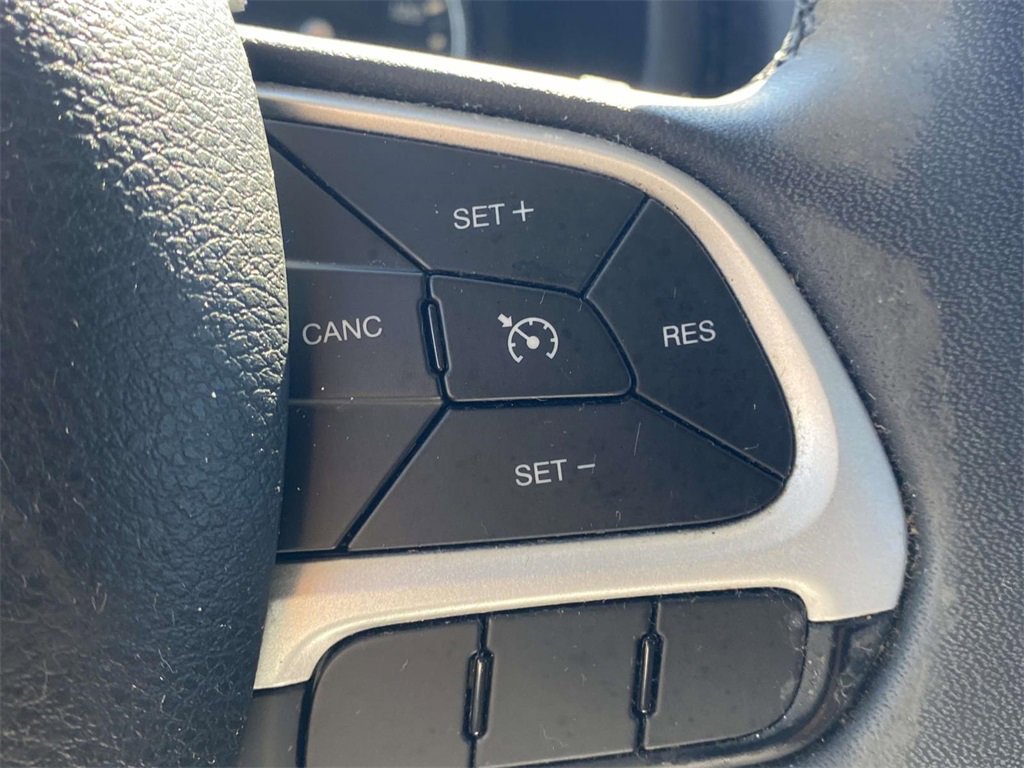 Used 2020 Jeep Renegade Latitude image 59