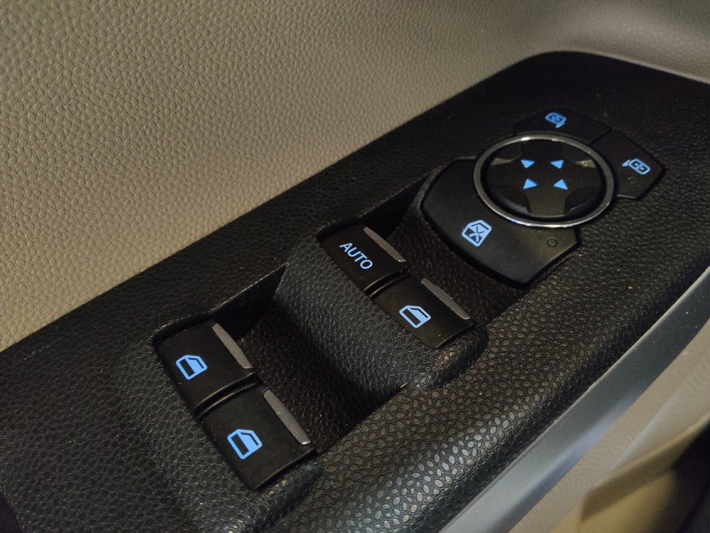 Used 2018 Ford EcoSport S FWD image 27