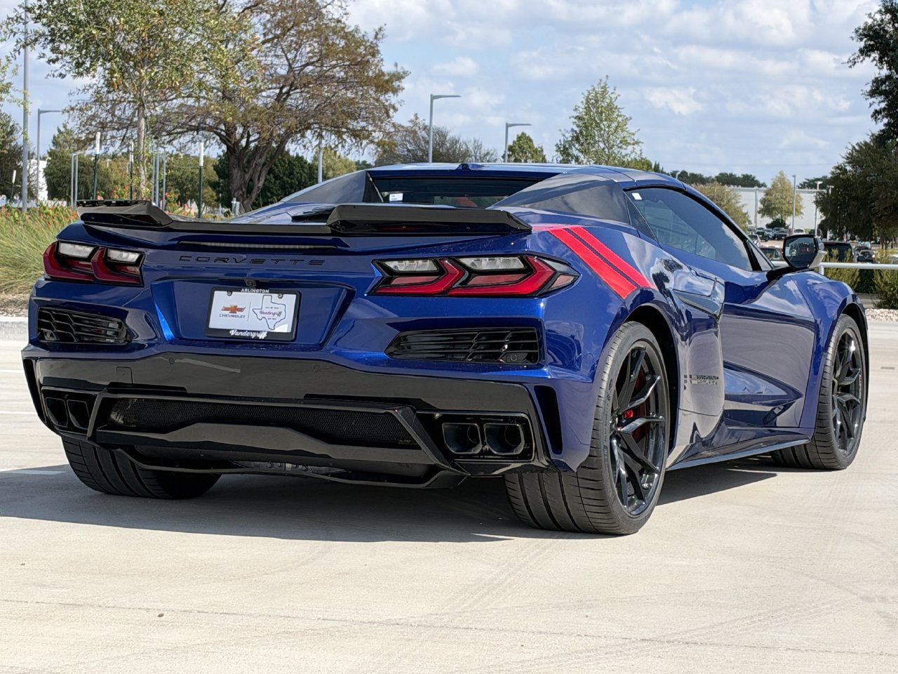 New 2027 Chevrolet Corvette Grand Sport w/ Z52 Sport Performance Package RWD image 4