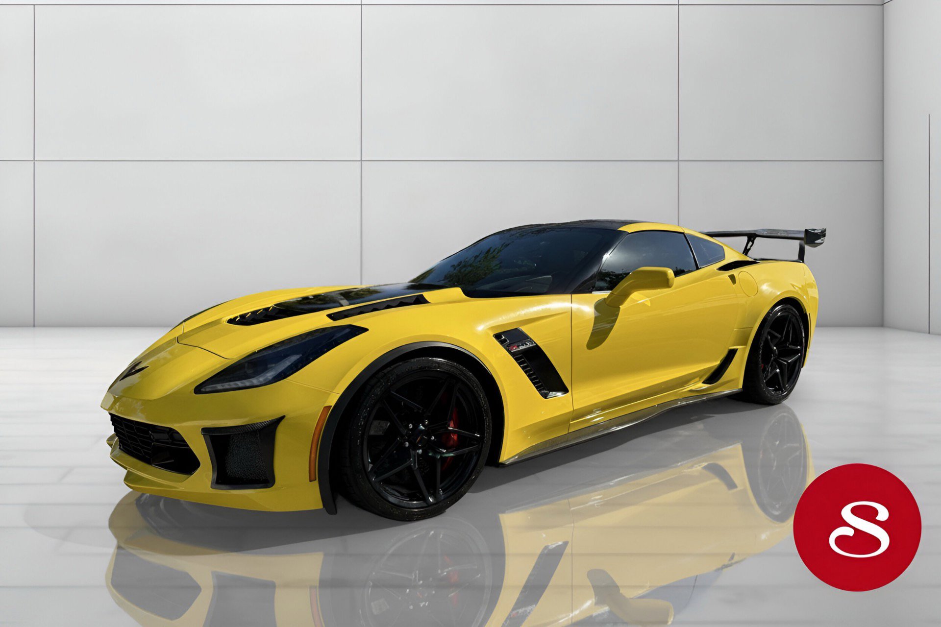 Used 2016 Chevrolet Corvette Z06 w/ 3LZ Preferred Equipment Group image 5