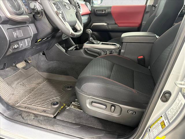 Used 2023 Toyota Tacoma SR5 w/ Technology Package AWD/4WD image 9