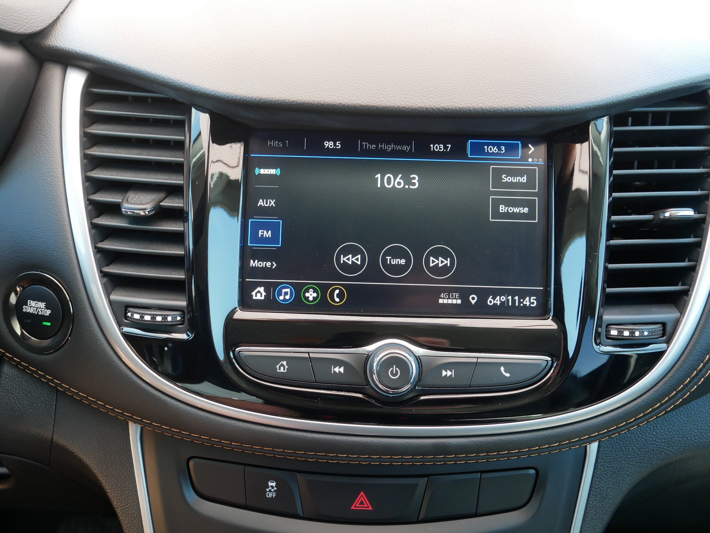 Used 2022 Chevrolet Trax LT w/ LT Convenience Package image 22