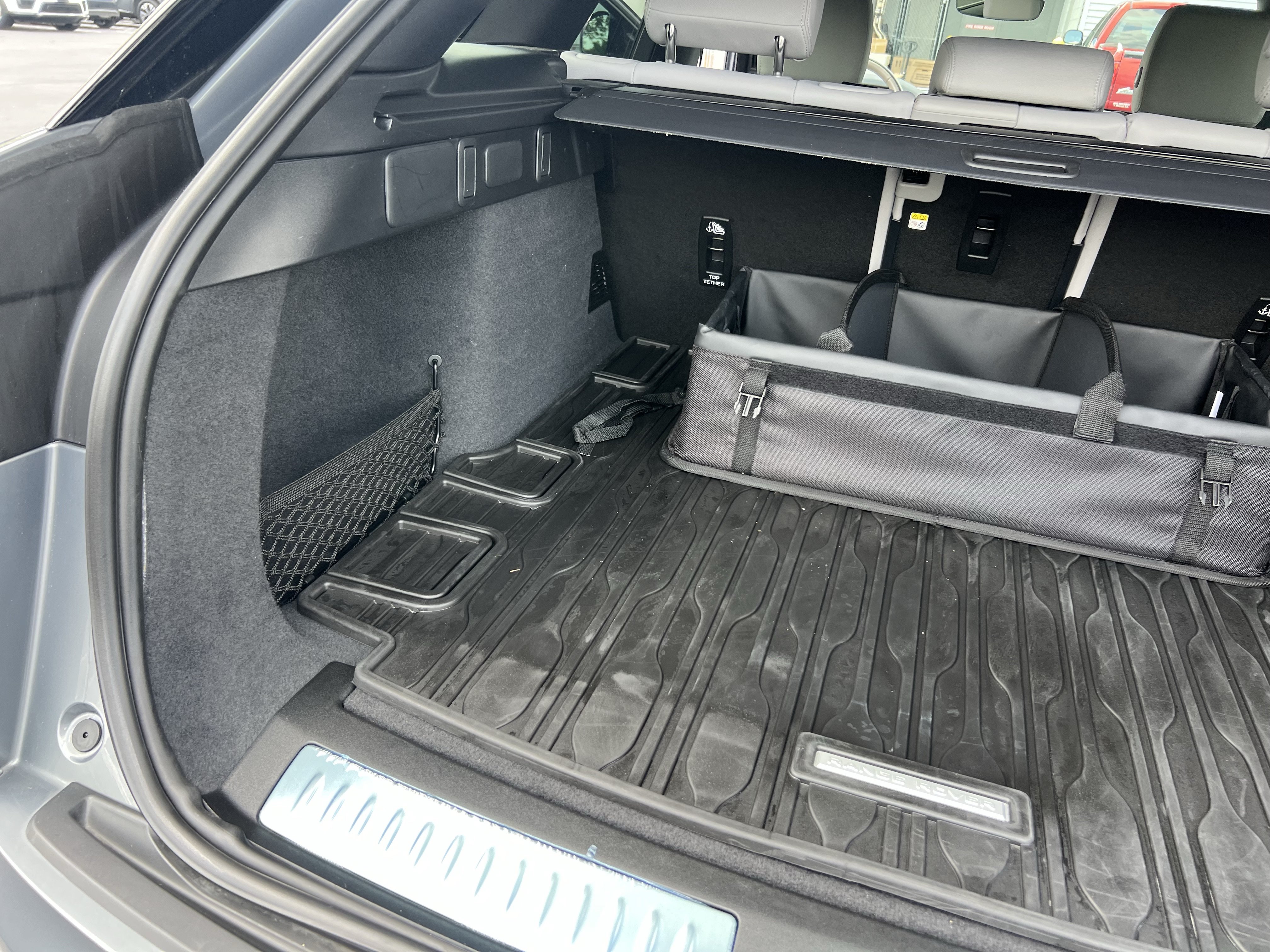Certified 2026 Land Rover Range Rover Velar S AWD/4WD image 35