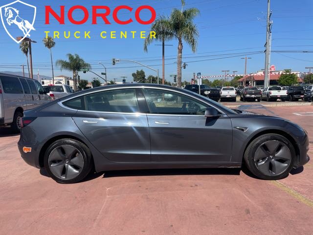 Used 2020 Tesla Model 3 Standard Range Plus RWD image 1