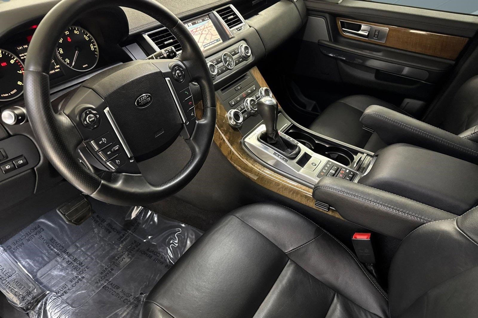 Used 2013 Land Rover Range Rover Sport HSE image 4