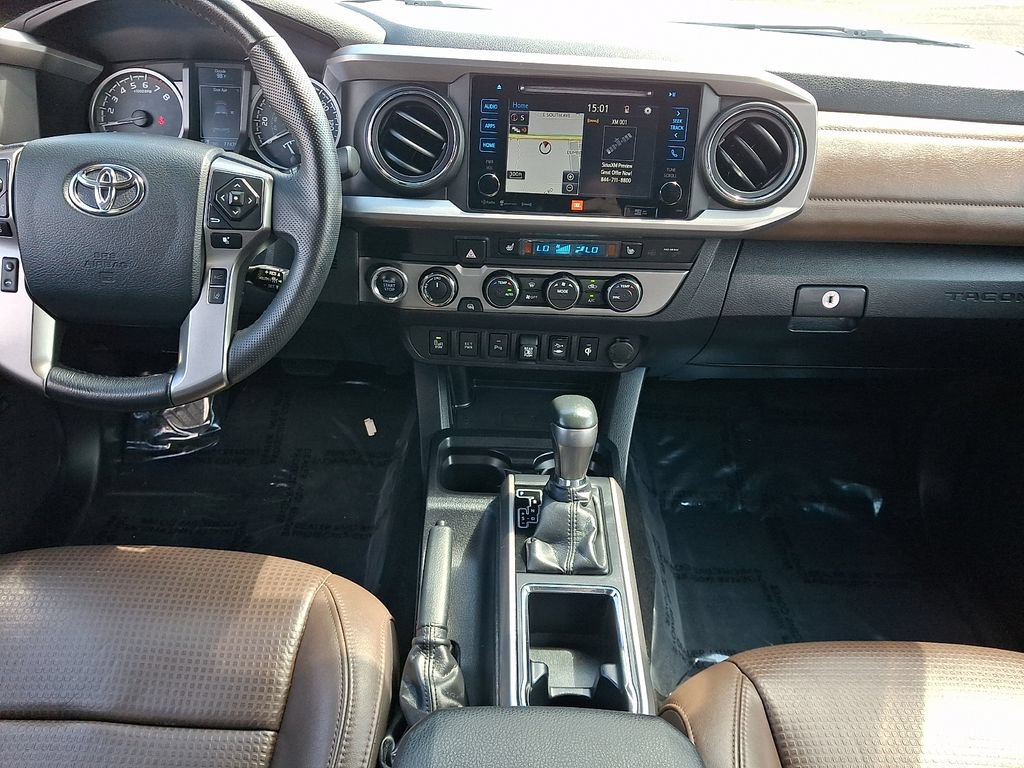 Used 2019 Toyota Tacoma Limited AWD/4WD image 16