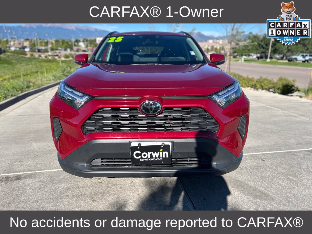 Used 2025 Toyota RAV4 XLE AWD/4WD image 2