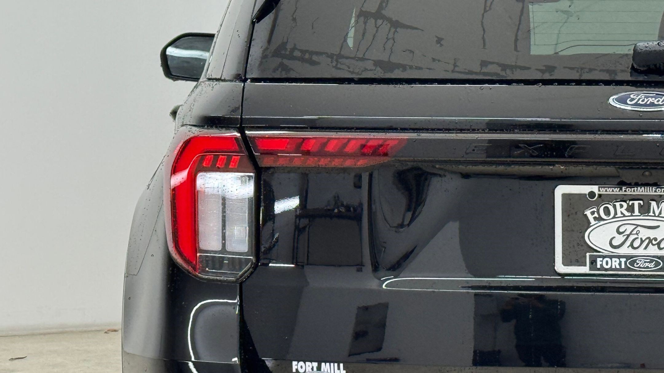 New 2026 Ford Explorer ST-Line w/ ST-Line Street Pack image 13