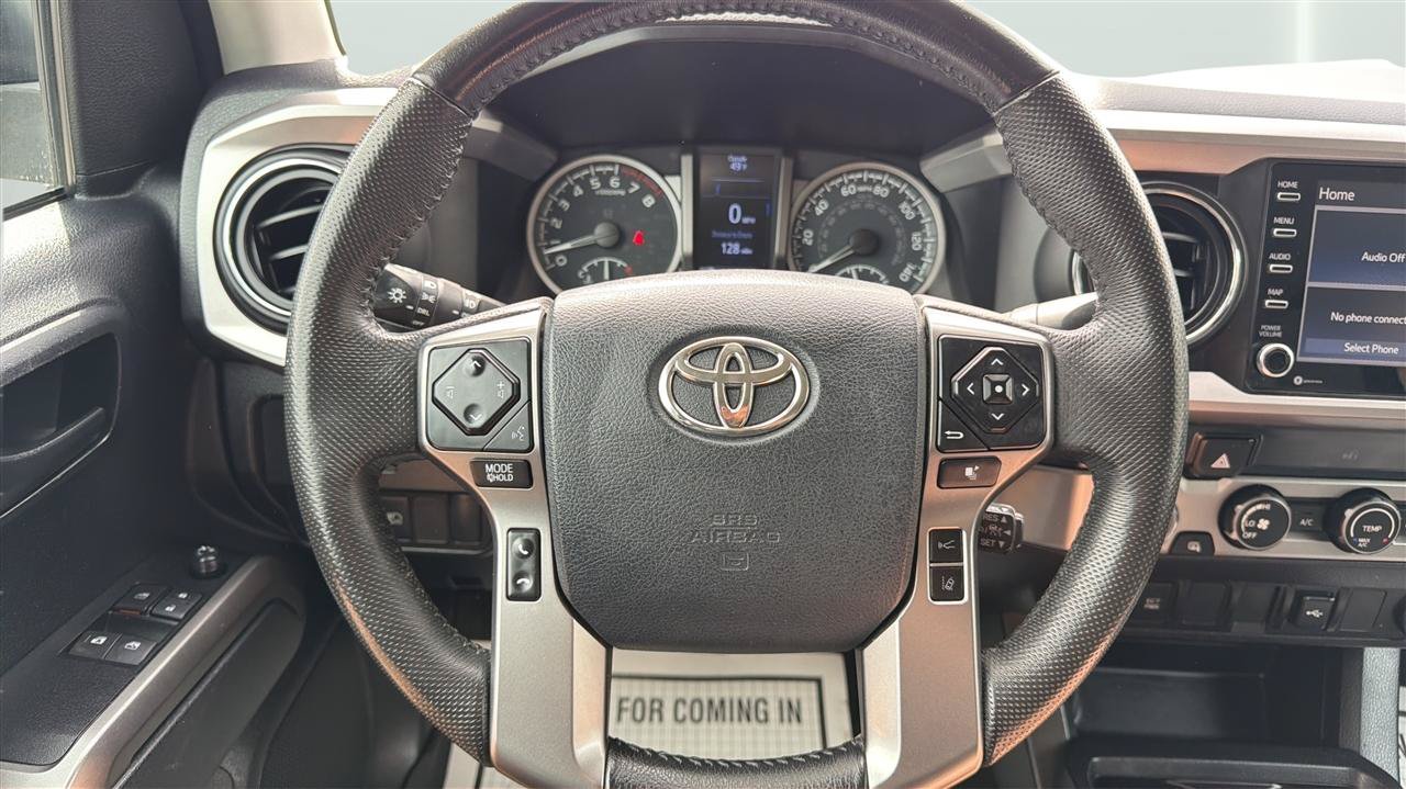 Used 2020 Toyota Tacoma SR5 w/ Blackout Package AWD/4WD image 24