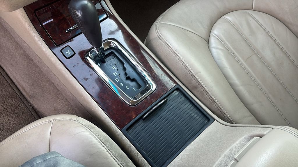 Used 2008 Buick Lucerne CXL w/ Driver Confidence Package image 21