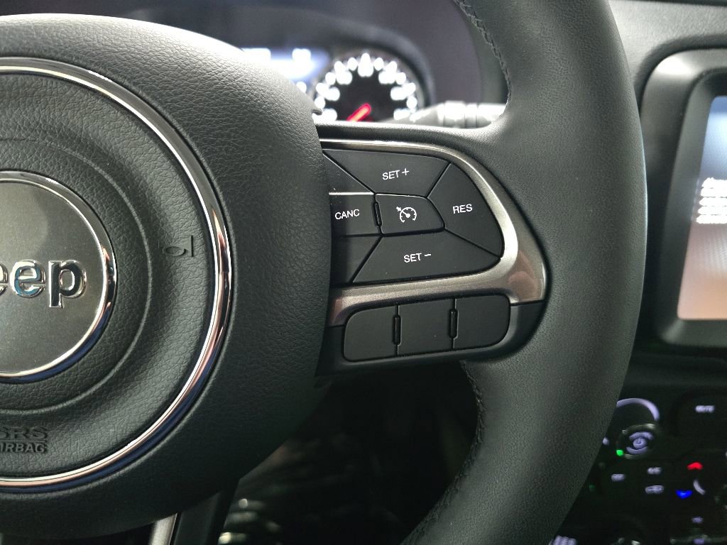 Used 2022 Jeep Renegade Latitude AWD/4WD image 20
