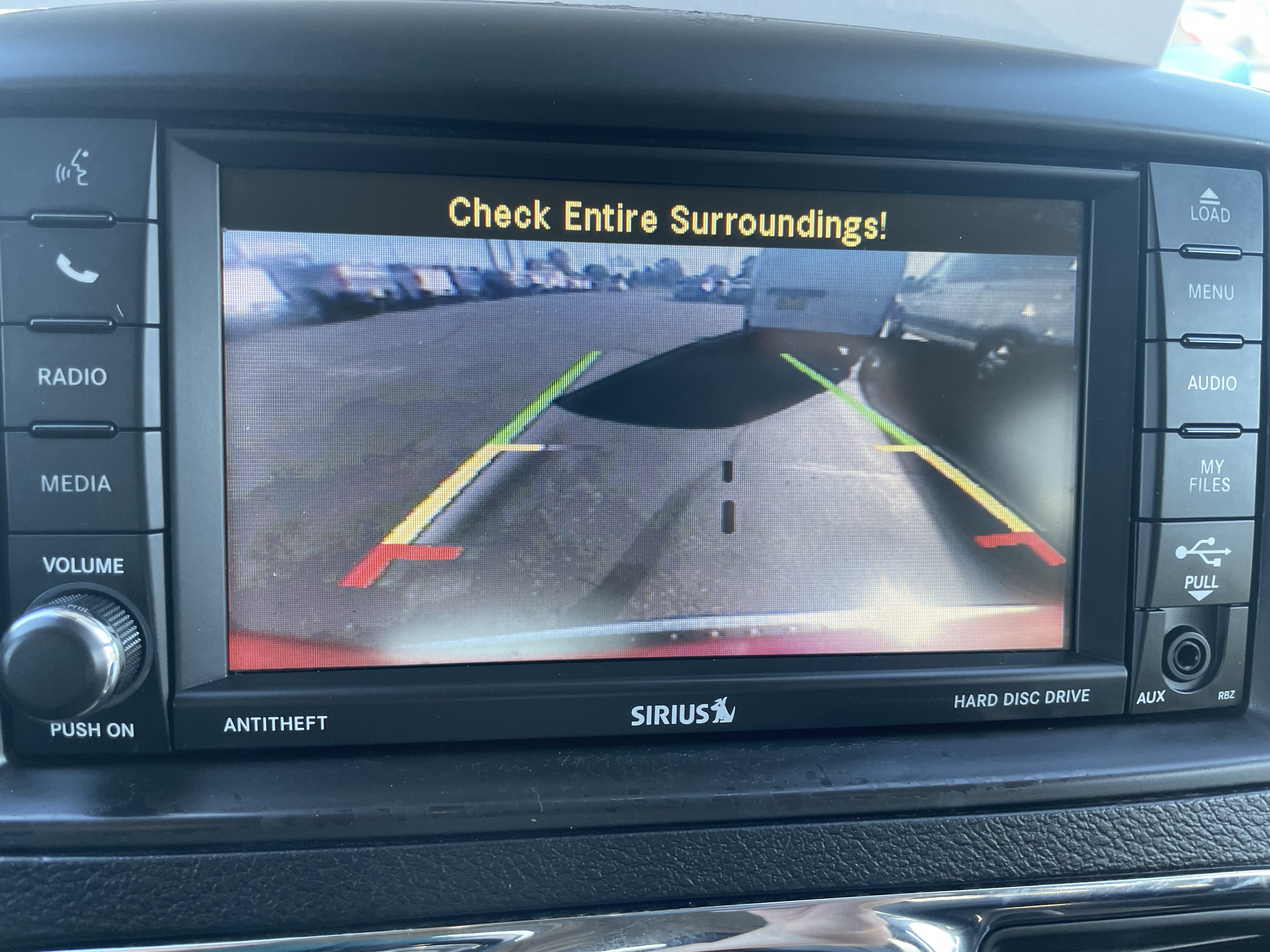 Used 2015 Chrysler Town & Country Touring-L w/ Driver Convenience Group FWD image 5