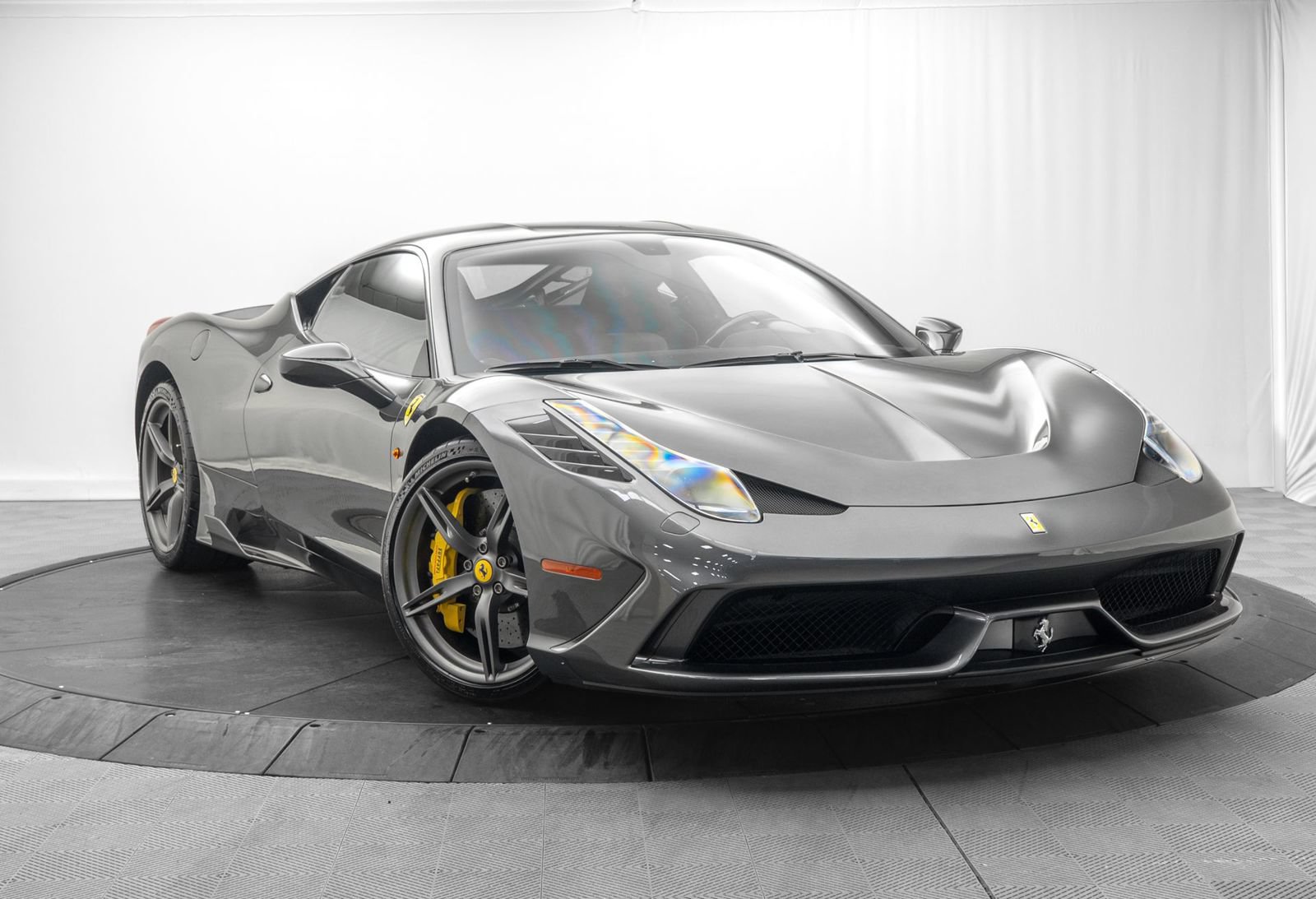 Used 2014 Ferrari 458 Speciale Coupe RWD image 1