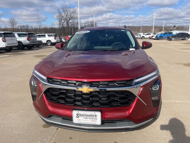 Used 2024 Chevrolet Trax LT w/ Driver Confidence Package image 8