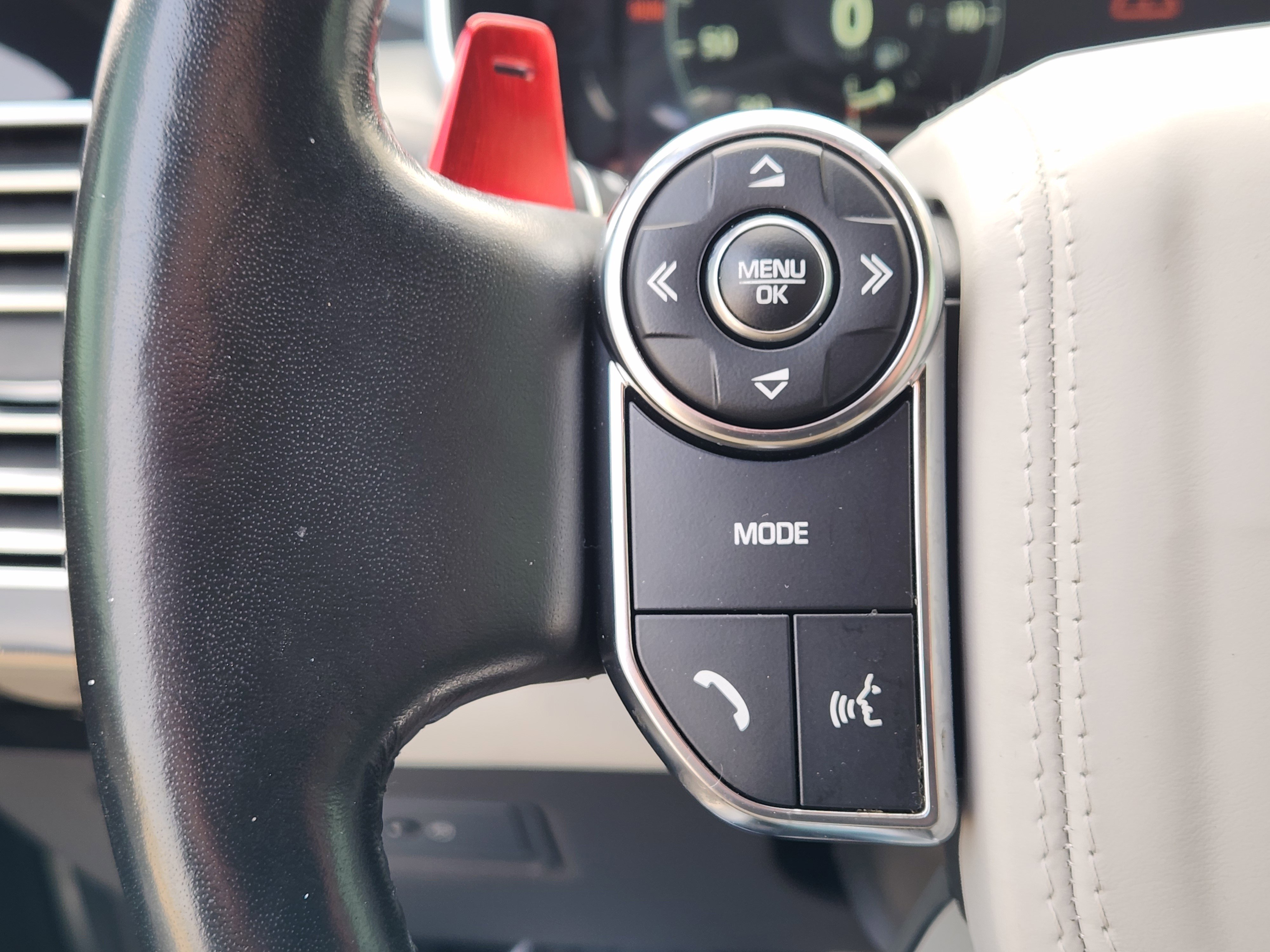 Used 2017 Land Rover Range Rover SV Autobiography Dynamic image 29