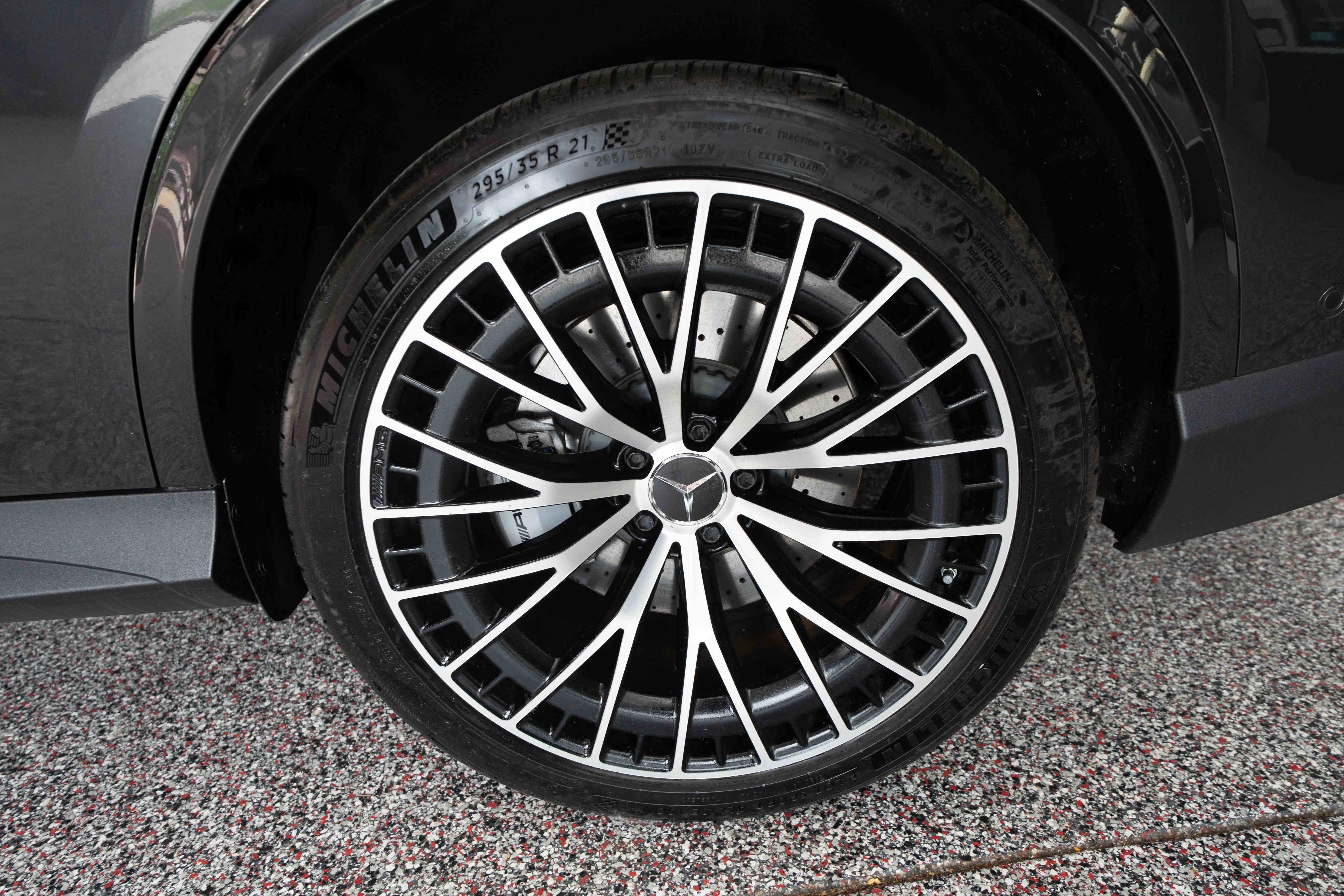 Used 2025 Mercedes-Benz GLC 43 AMG 4MATIC image 30