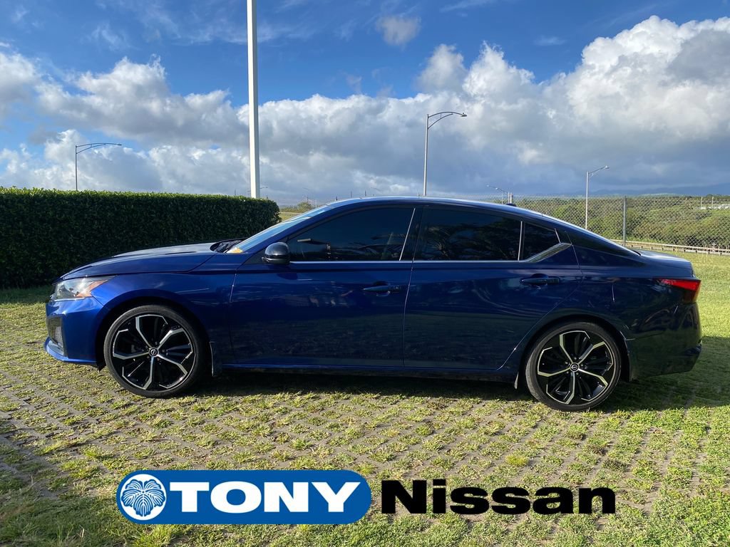 Used 2023 Nissan Altima 2.5 SR w/ SR Premium Package FWD image 22
