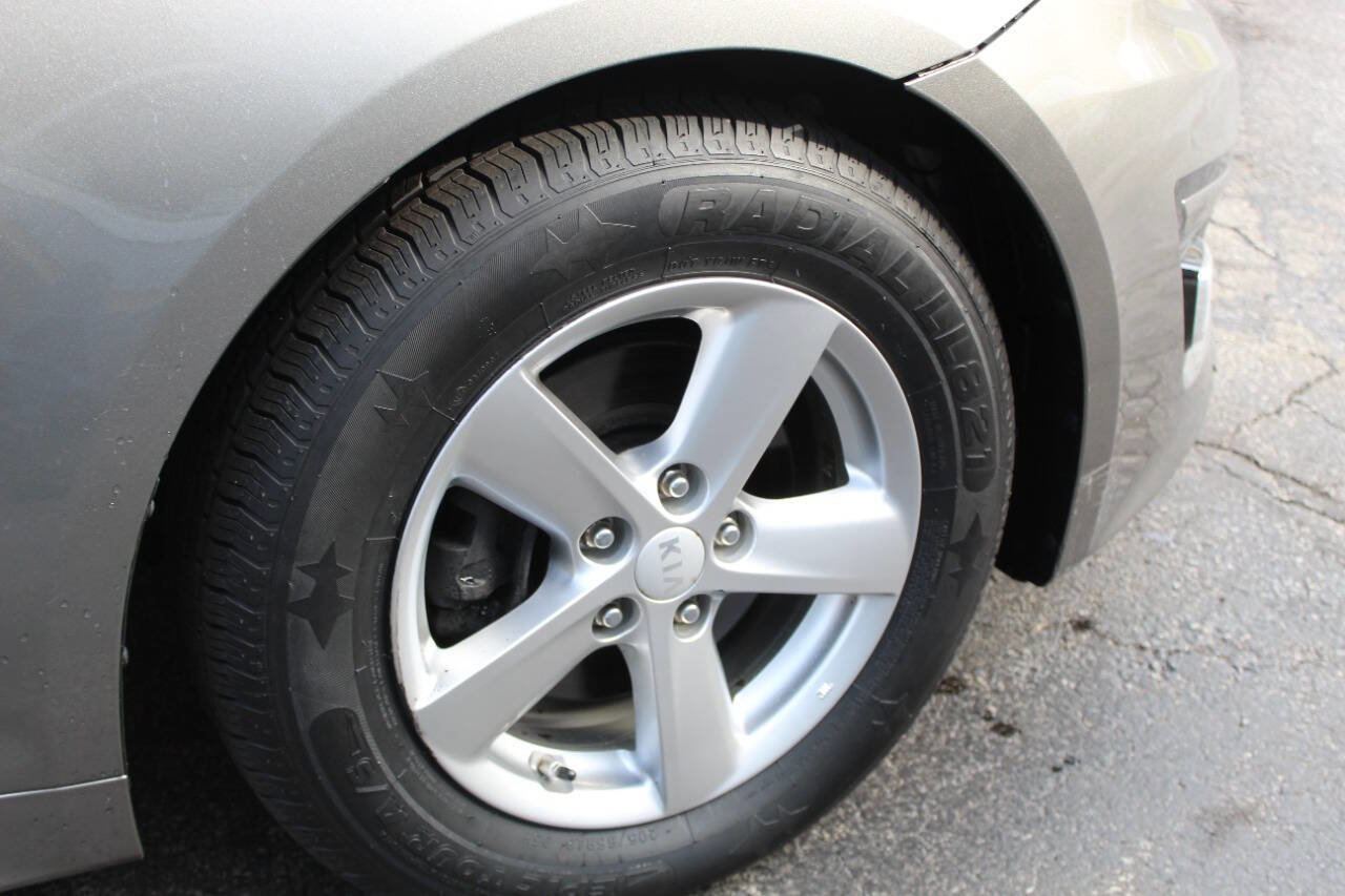 Used 2015 Kia Optima LX image 40
